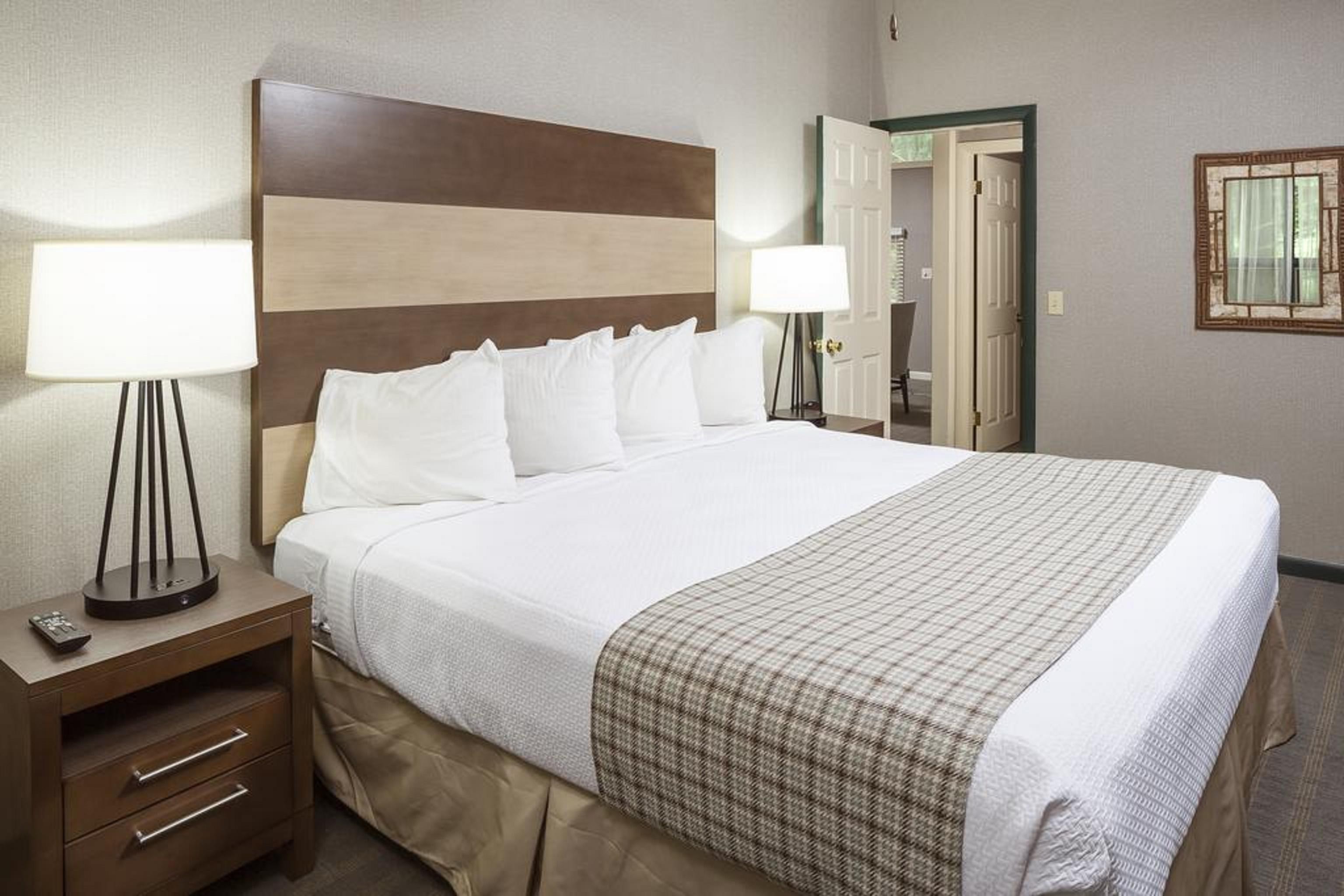 Bluebird Cady Hill Lodge Стоу Екстер'єр фото